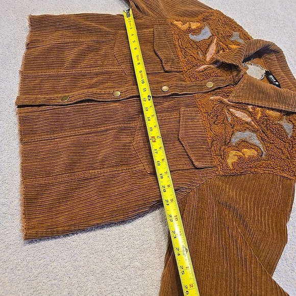 Blue B Women's Shacket Jacket Corduroy W/Sherpa Top Brown Rough Hem Sz L‎ Button - Picture 13 of 16